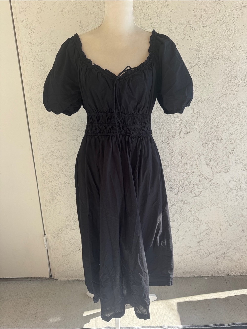 Old Navy Black Puff Sleeve Smocked Waist Maxi Dress